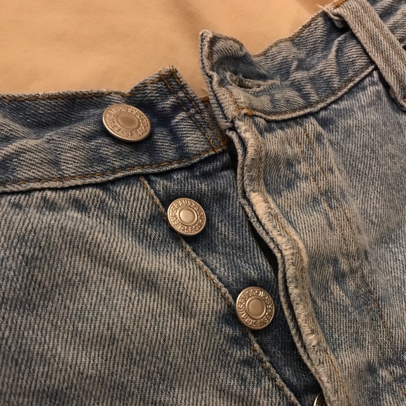 Levis vintage light blue shorts size small - Picture 2 of 4